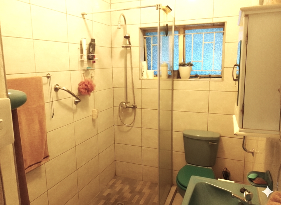 2 Bedroom Property for Sale in Lower Bo-dorp North West